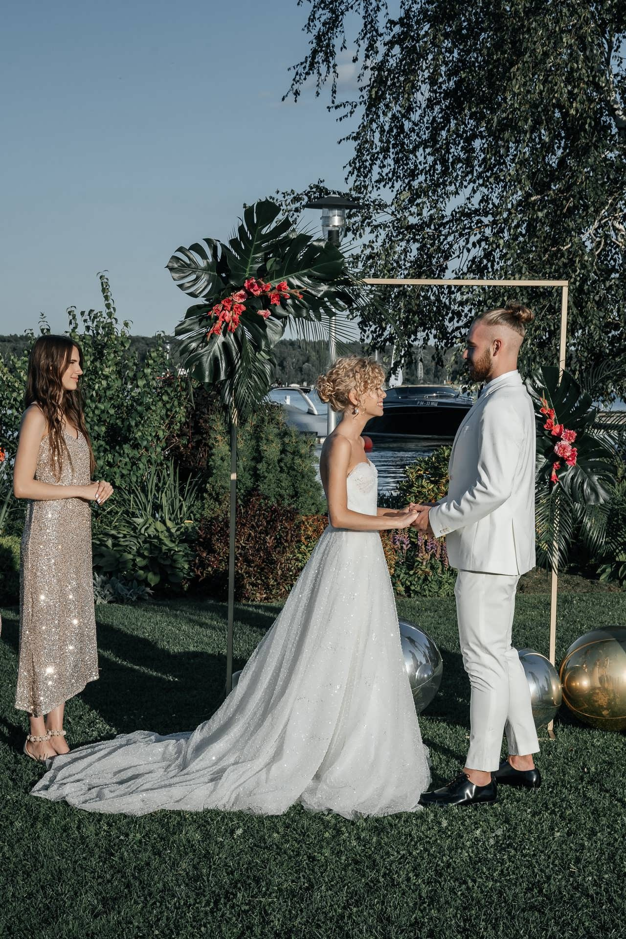 Scarborough wedding photography Hannah and Nikita storytelling photo.