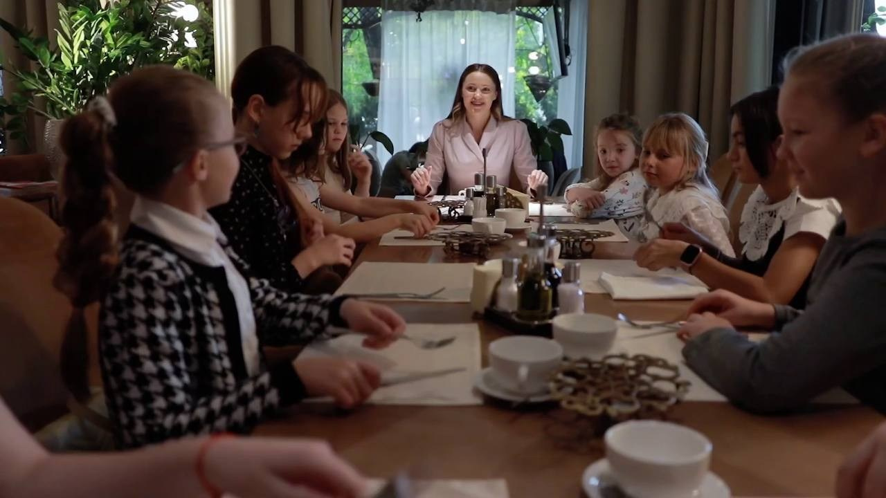 Курсы по Этикету. Преподаватель по Китайскому языку и Этикету Татьяна Осадчая