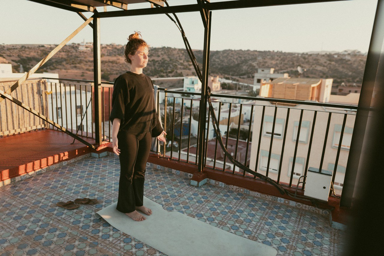 Travel and lifestyle fotografka. Dana Lišková — Empatická fotografka | Introspektivní umělkyně | Neurodivergentní koučka| Zakladatelka Artepy.cz