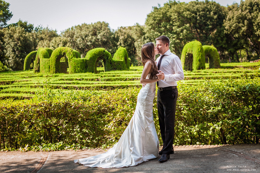 Sesión de fotos de boda en Barcelona en el Parque Laberinto. Fotógrafo en Barcelona  Maslik Yulia