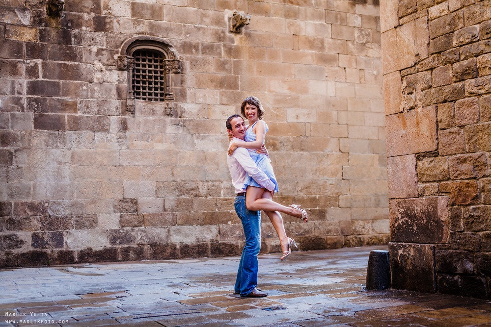 Sesión de fotos por la mañana en Barcelona. Fotógrafo en Barcelona  Maslik Yulia