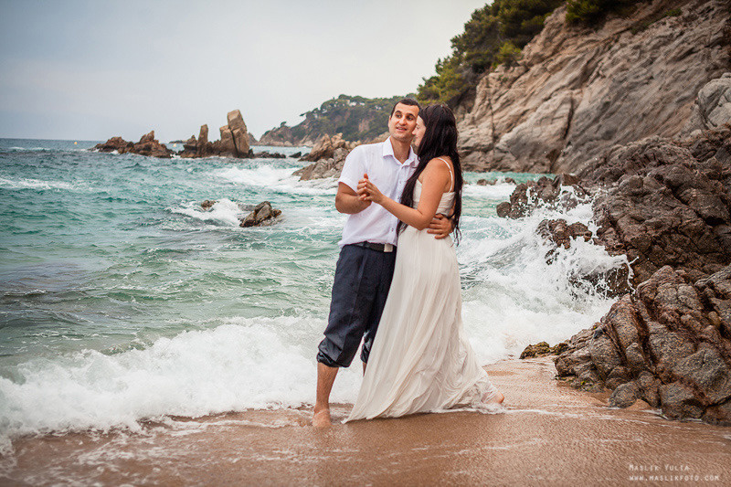 Sesión de fotos de boda en el Parque Laberinto de Barcelona. Fotógrafo en Barcelona  Maslik Yulia