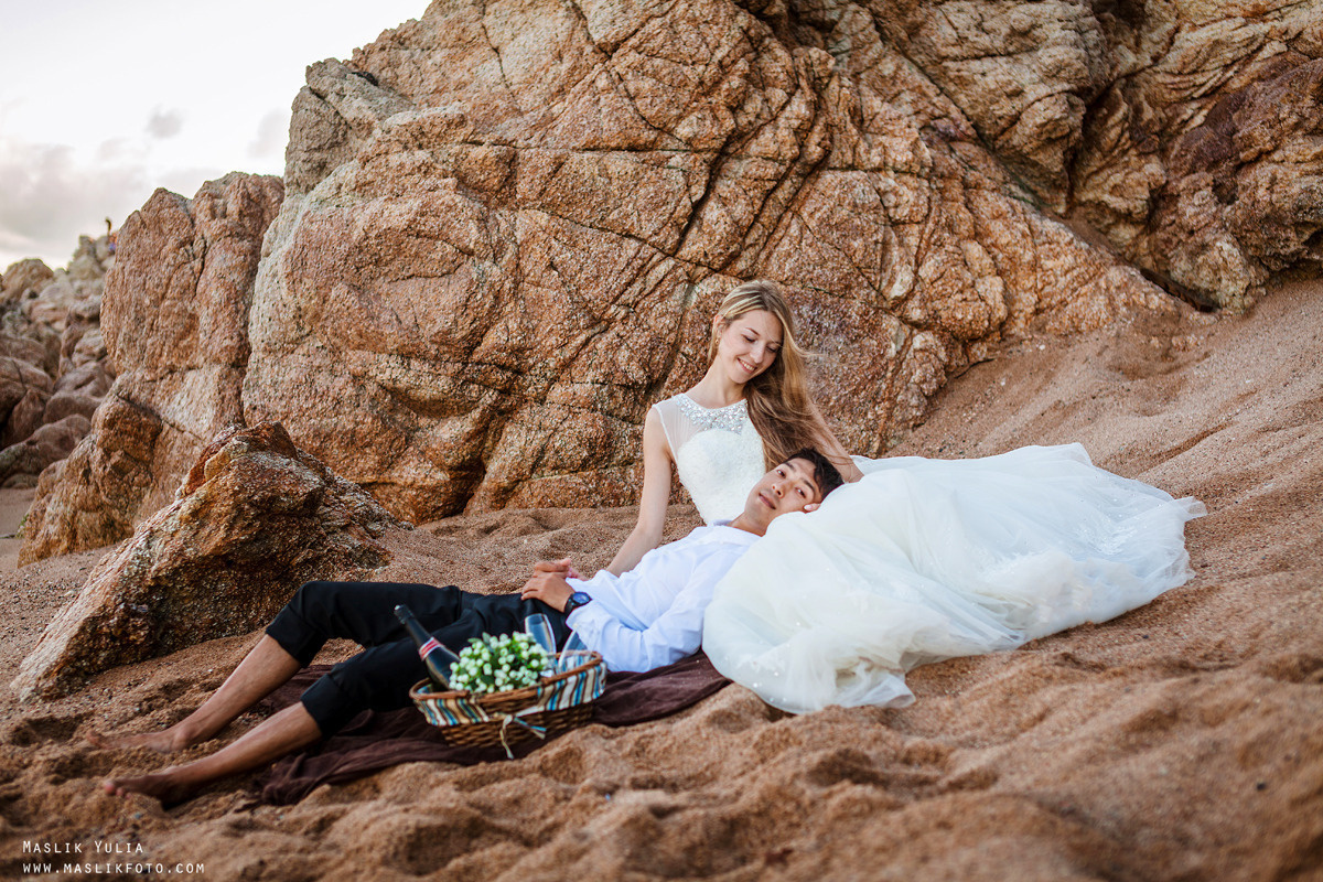 Wedding photo session on the Costa Brava, Spain. Photographer in Barcelona Spain Maslik Yulia