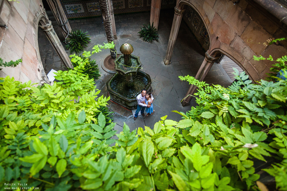 Sesión de fotos por la mañana en Barcelona. Fotógrafo en Barcelona  Maslik Yulia