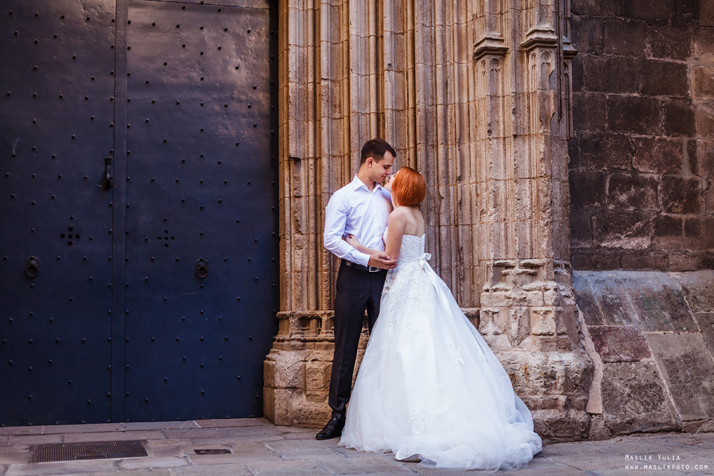 Soleada sesión de fotos en Barcelona. Fotógrafo en Barcelona  Maslik Yulia