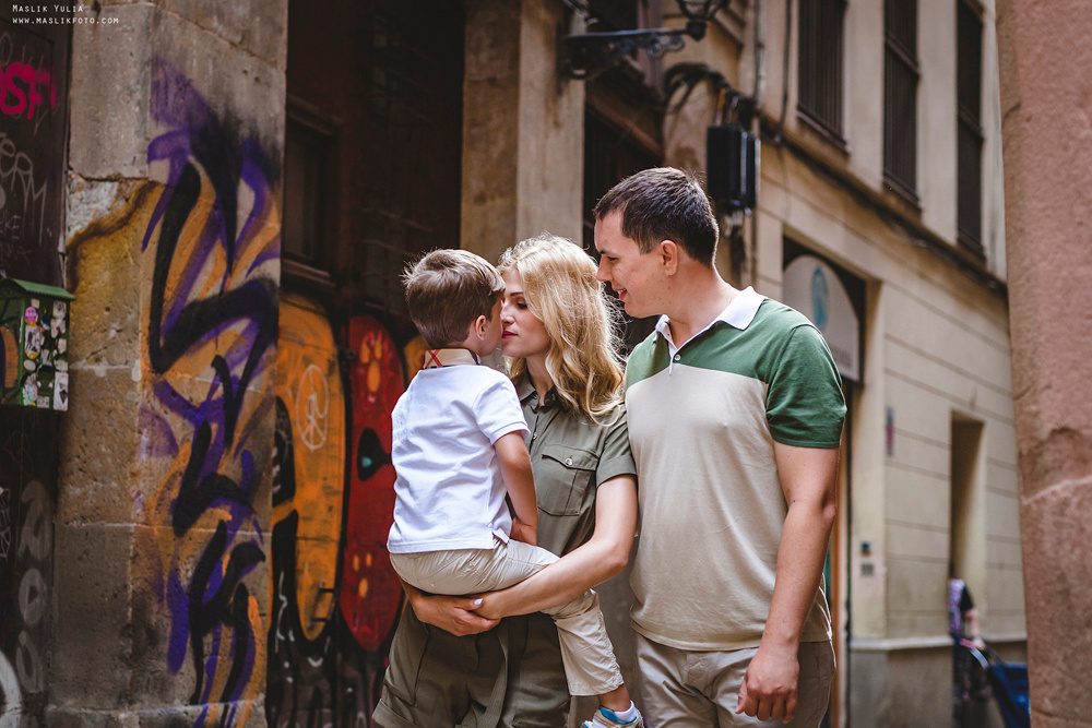 Sesión de fotos de aventura en Barcelona. Fotógrafo en Barcelona  Maslik Yulia