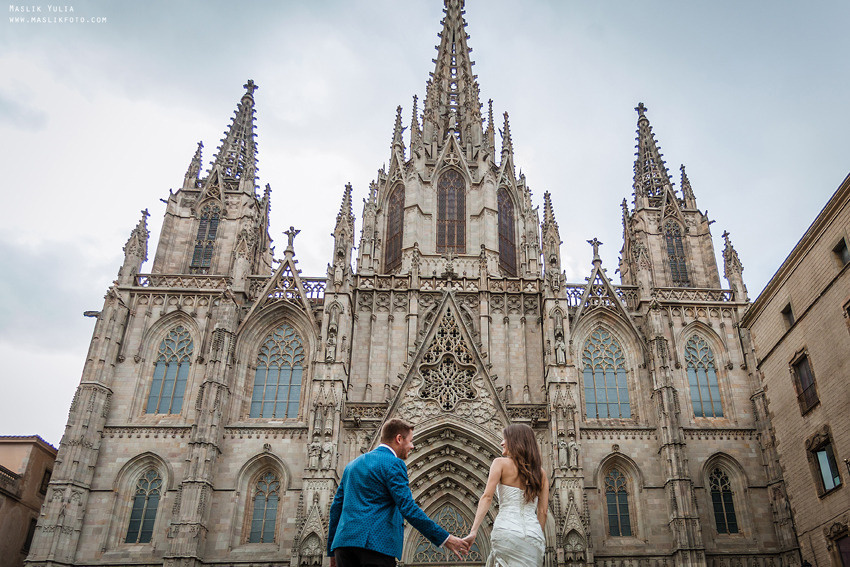 Sesión de fotos de boda en Barcelona en el Parque Laberinto. Fotógrafo en Barcelona  Maslik Yulia