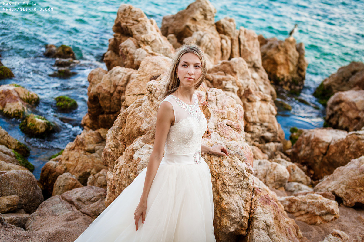 Wedding photo session on the Costa Brava, Spain. Photographer in Barcelona Spain Maslik Yulia