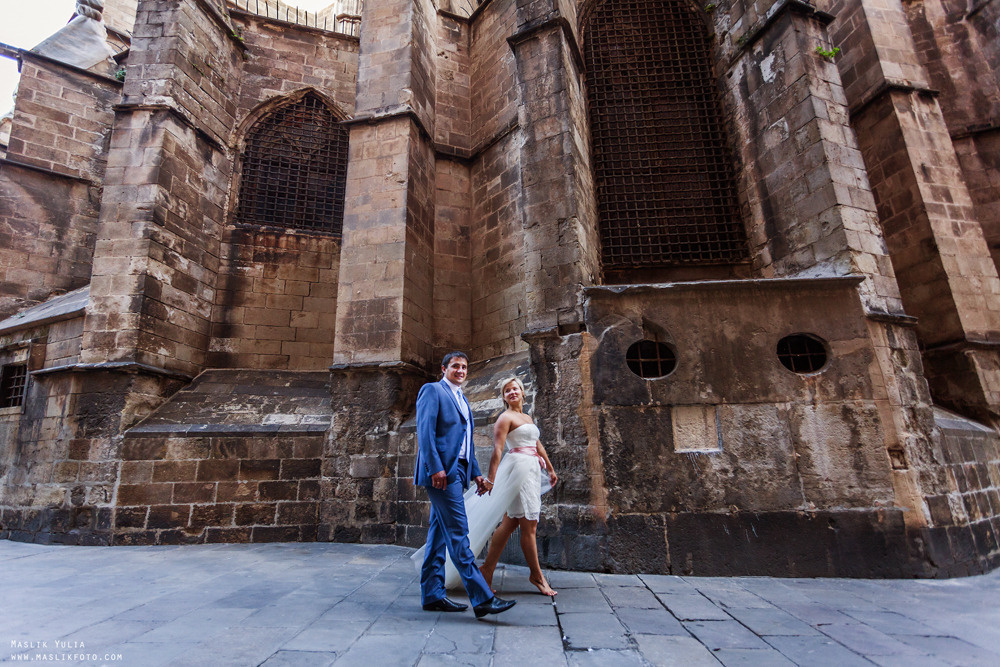Unique photo shoot in Barcelona. Photographer in Barcelona Spain Maslik Yulia