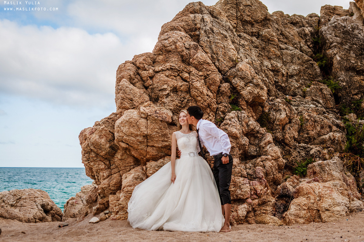 Wedding photo session on the Costa Brava, Spain. Photographer in Barcelona Spain Maslik Yulia