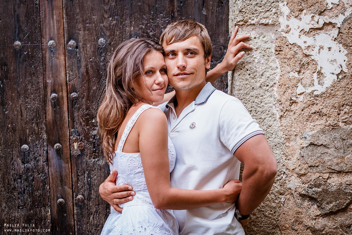Sesión de fotos de mar en Tossa de Mar. Fotógrafo en Barcelona  Maslik Yulia