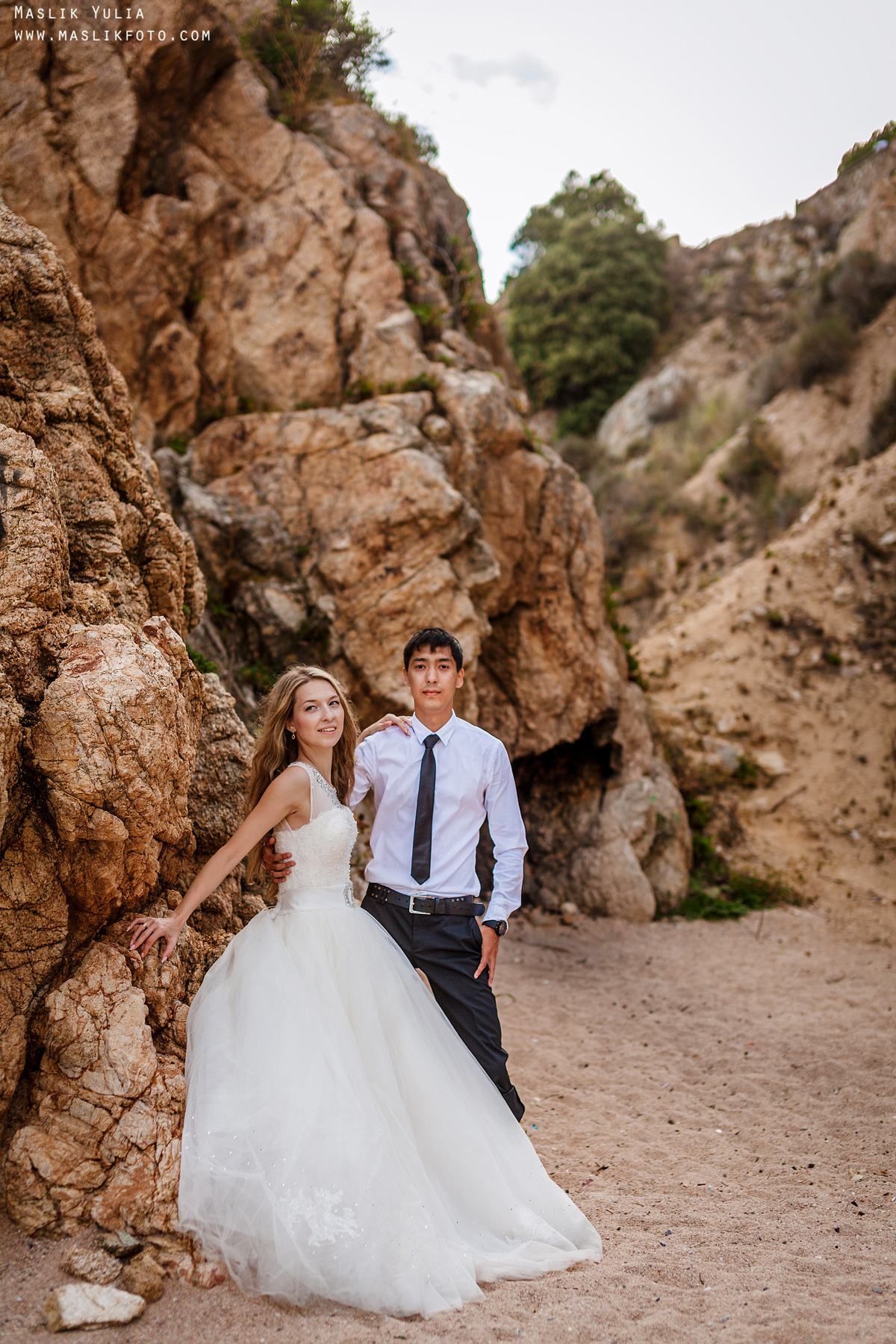 Wedding photo session on the Costa Brava, Spain. Photographer in Barcelona Spain Maslik Yulia