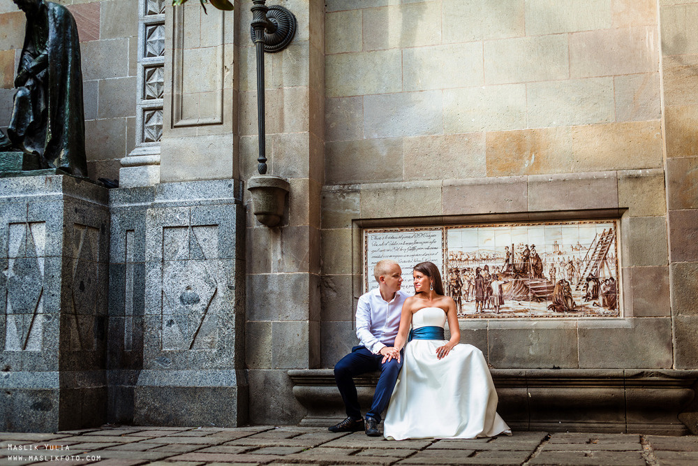 Elegante paseo fotográfico de boda. Fotógrafo en Barcelona  Maslik Yulia
