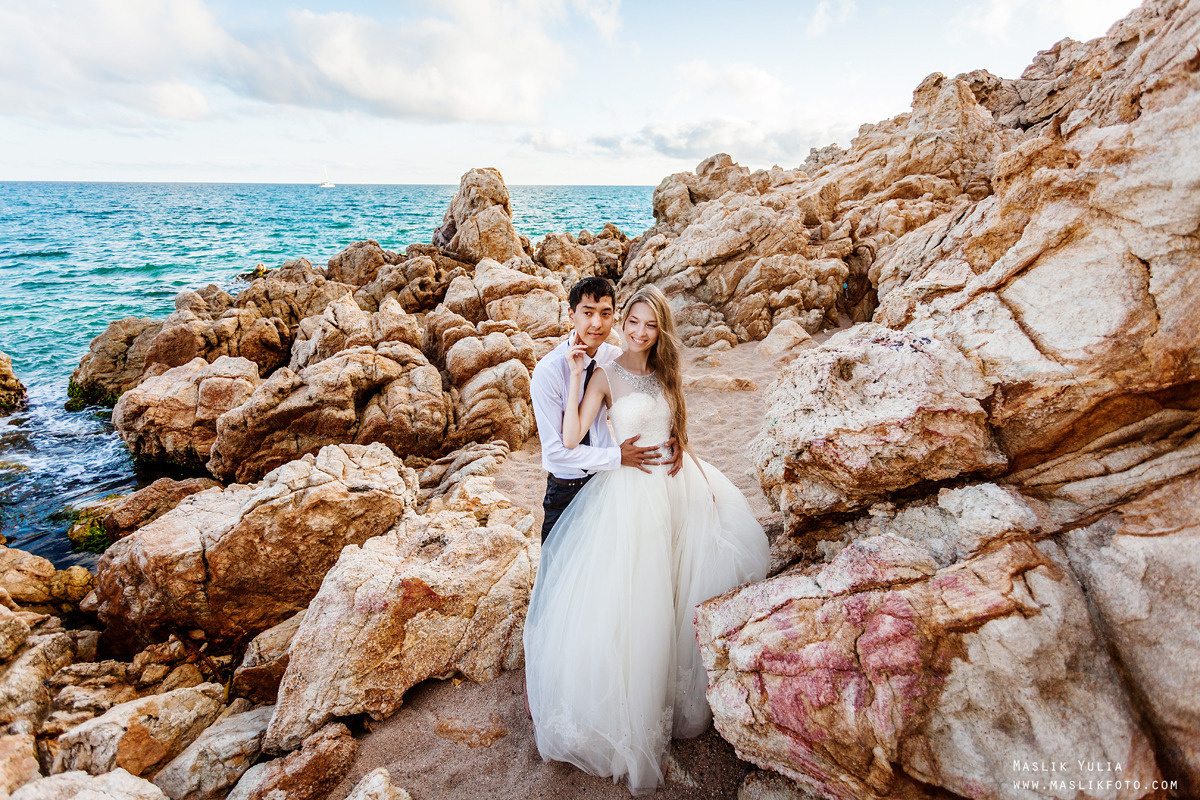 Wedding photo session on the Costa Brava, Spain. Photographer in Barcelona Spain Maslik Yulia