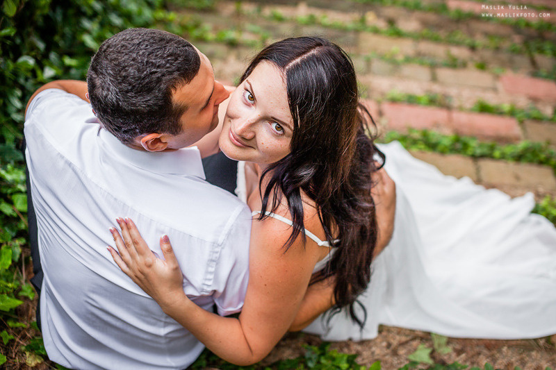 Sesión de fotos de boda en el Parque Laberinto de Barcelona. Fotógrafo en Barcelona  Maslik Yulia