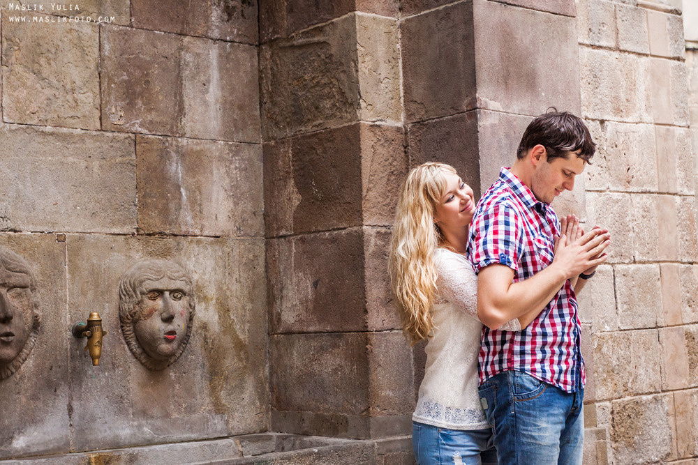 Romántica sesión de fotos en Barcelona. Fotógrafo en Barcelona  Maslik Yulia