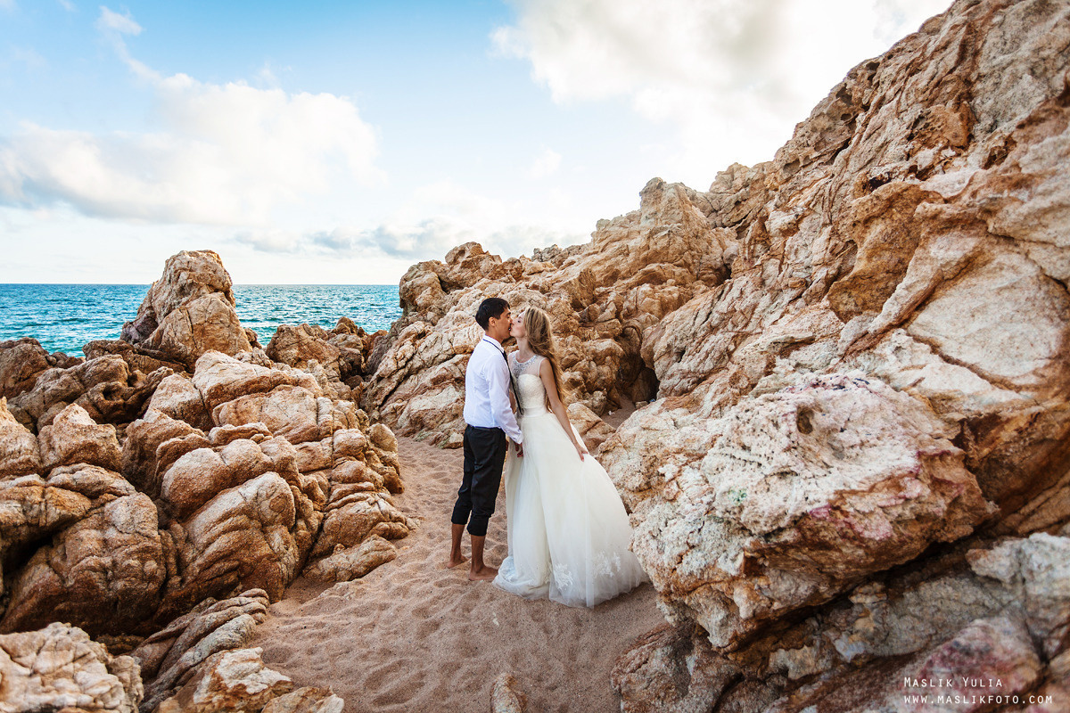Wedding photo session on the Costa Brava, Spain. Photographer in Barcelona Spain Maslik Yulia