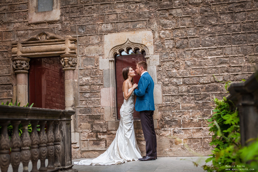 Sesión de fotos de boda en Barcelona en el Parque Laberinto. Fotógrafo en Barcelona  Maslik Yulia