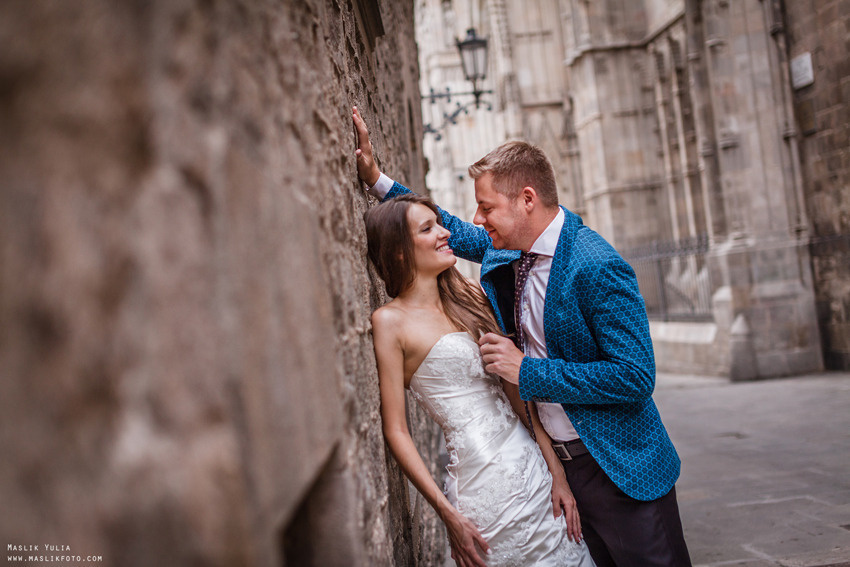 Sesión de fotos de boda en Barcelona en el Parque Laberinto. Fotógrafo en Barcelona  Maslik Yulia