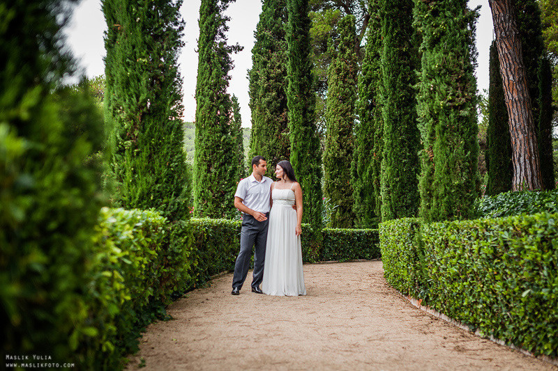 Sesión de fotos de boda en el Parque Laberinto de Barcelona. Fotógrafo en Barcelona  Maslik Yulia