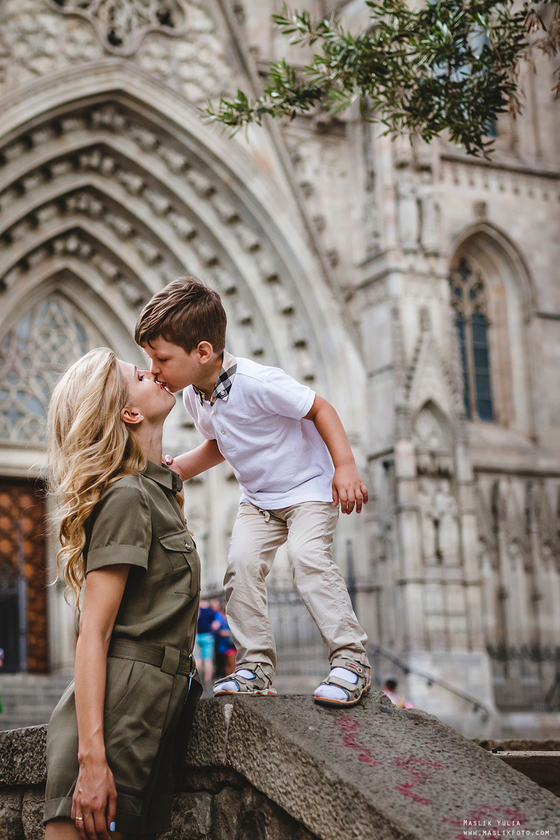 Sesión de fotos de aventura en Barcelona. Fotógrafo en Barcelona  Maslik Yulia