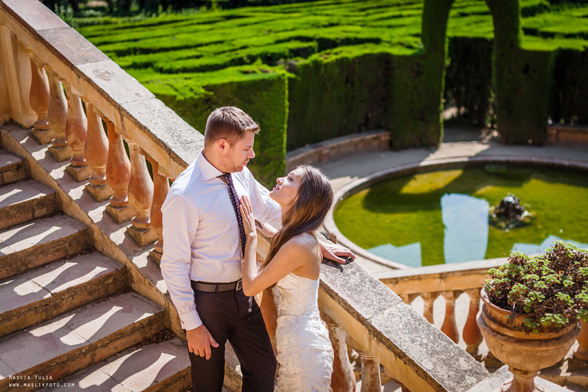 Sesión de fotos de boda en Barcelona en el Parque Laberinto. Fotógrafo en Barcelona  Maslik Yulia