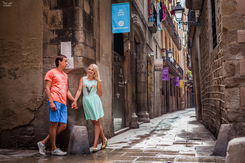 Perky sesión de fotos familiares en Barcelona. Fotógrafo en Barcelona  Maslik Yulia