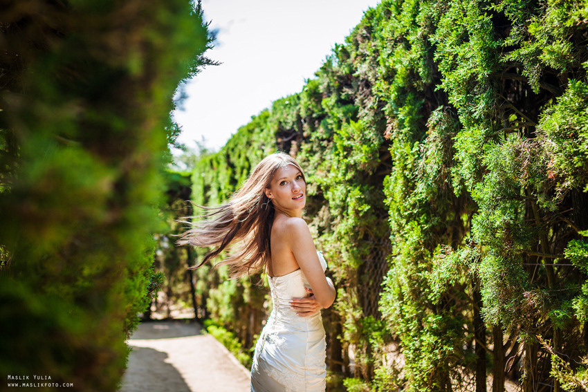 Sesión de fotos de boda en Barcelona en el Parque Laberinto. Fotógrafo en Barcelona  Maslik Yulia