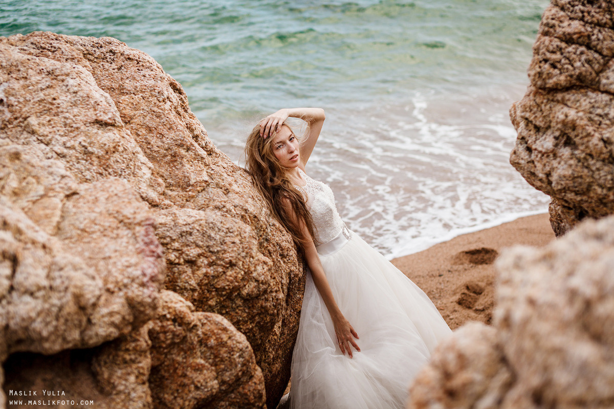 Wedding photo session on the Costa Brava, Spain. Photographer in Barcelona Spain Maslik Yulia