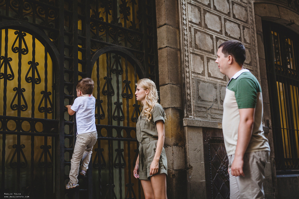 Sesión de fotos de aventura en Barcelona. Fotógrafo en Barcelona  Maslik Yulia