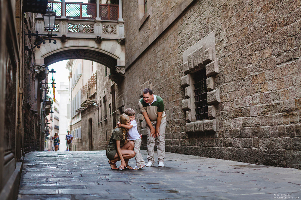 Sesión de fotos de aventura en Barcelona. Fotógrafo en Barcelona  Maslik Yulia