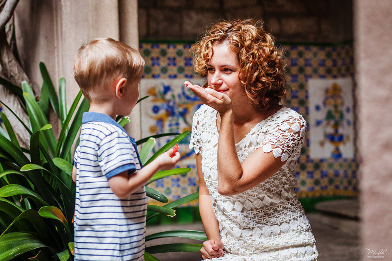 Sesión de fotos familiares en Barcelona. Fotógrafo en Barcelona  Maslik Yulia