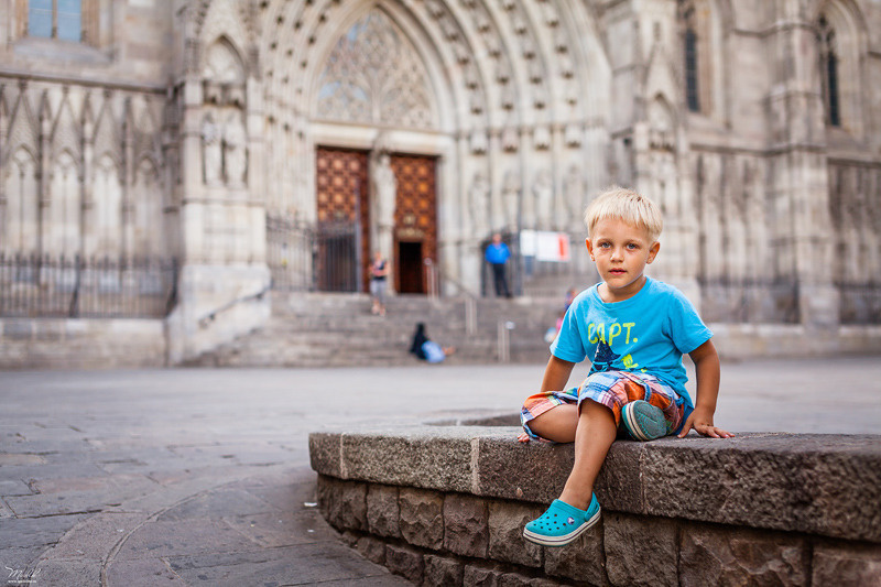 Perky sesión de fotos familiares en Barcelona. Fotógrafo en Barcelona  Maslik Yulia