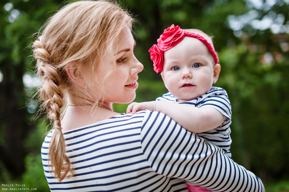 Семейная фотосессия в Барселоне в  парке Лабиринт. Фотограф в Барселоне Испании Маслик Юлия