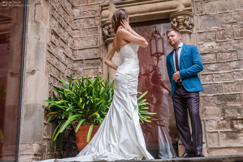 Sesión de fotos de boda en Barcelona en el Parque Laberinto. Fotógrafo en Barcelona  Maslik Yulia