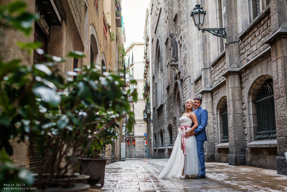 Unique photo shoot in Barcelona. Photographer in Barcelona Spain Maslik Yulia