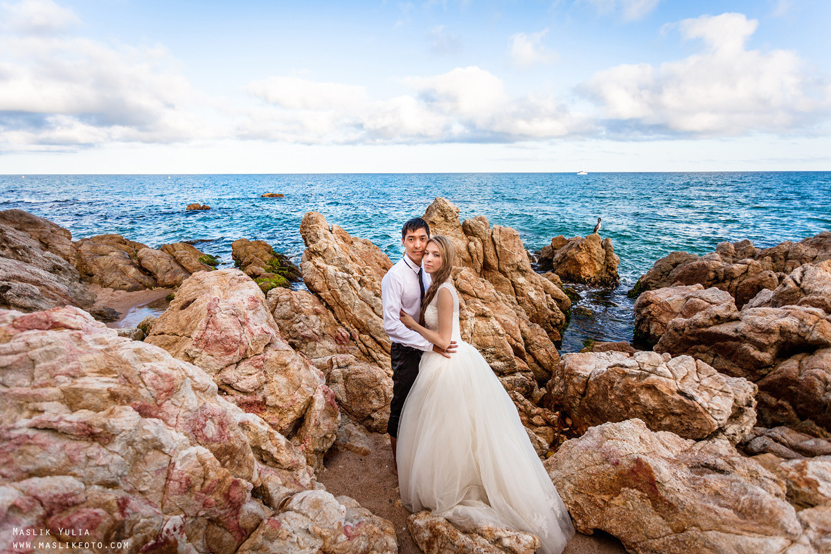 Wedding photo session on the Costa Brava, Spain. Photographer in Barcelona Spain Maslik Yulia