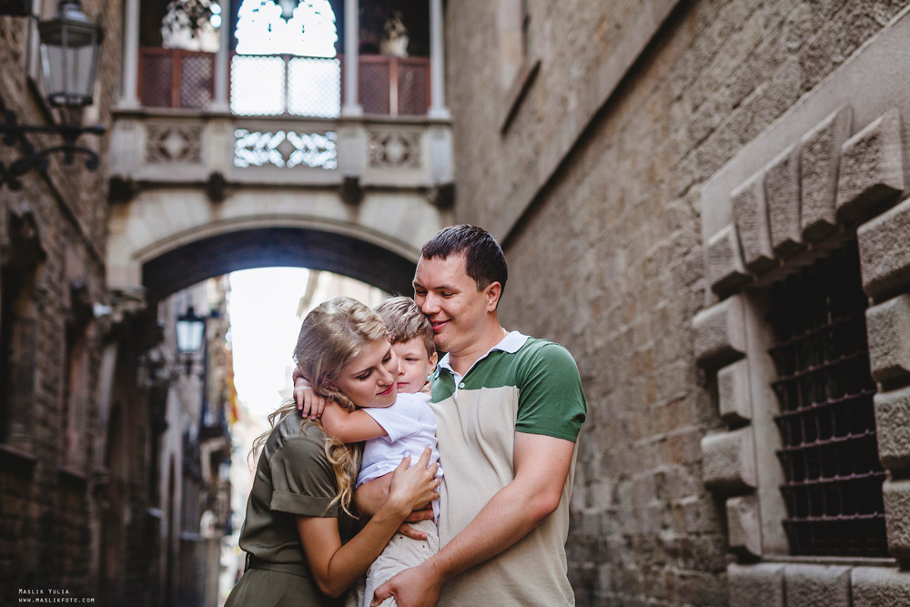 Sesión de fotos de aventura en Barcelona. Fotógrafo en Barcelona  Maslik Yulia