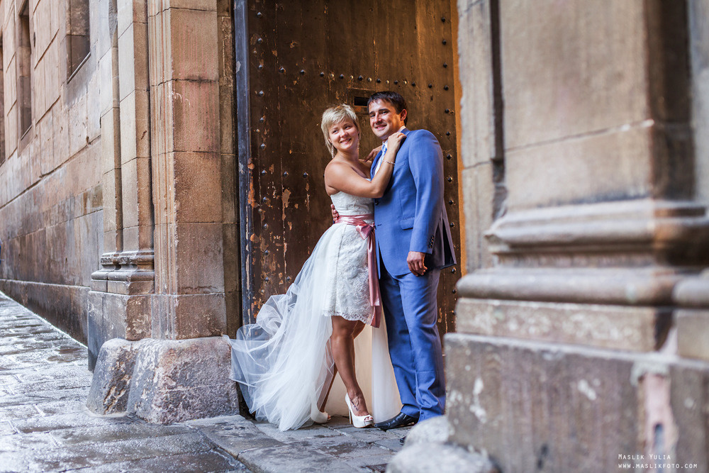 Unique photo shoot in Barcelona. Photographer in Barcelona Spain Maslik Yulia