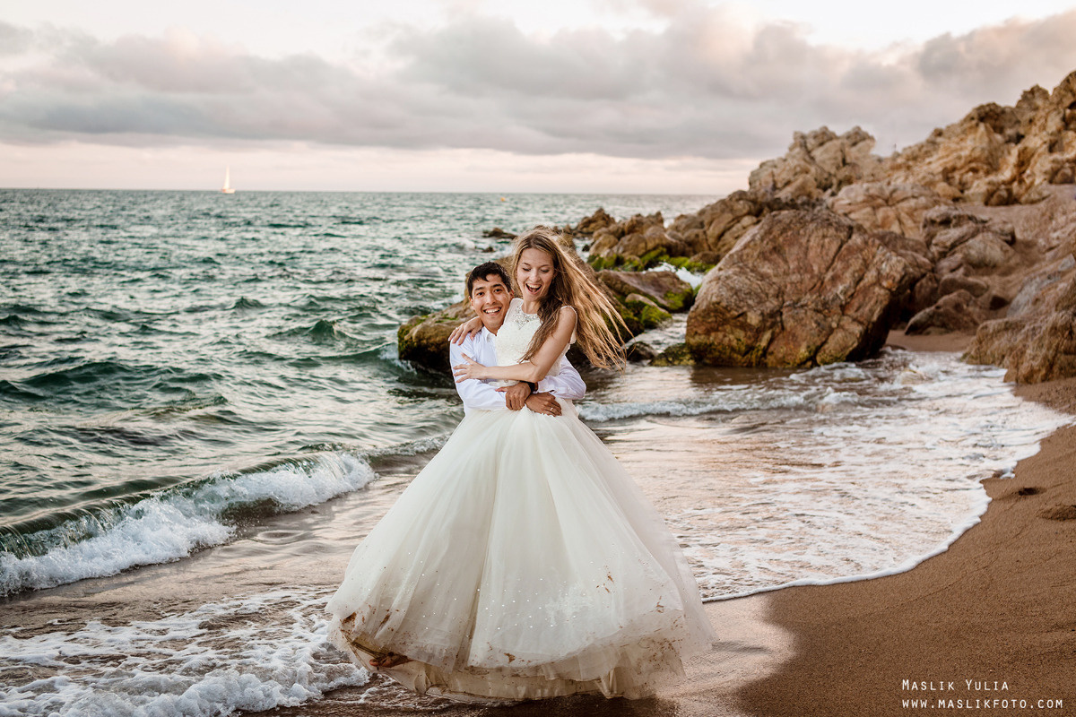 Wedding photo session on the Costa Brava, Spain. Photographer in Barcelona Spain Maslik Yulia