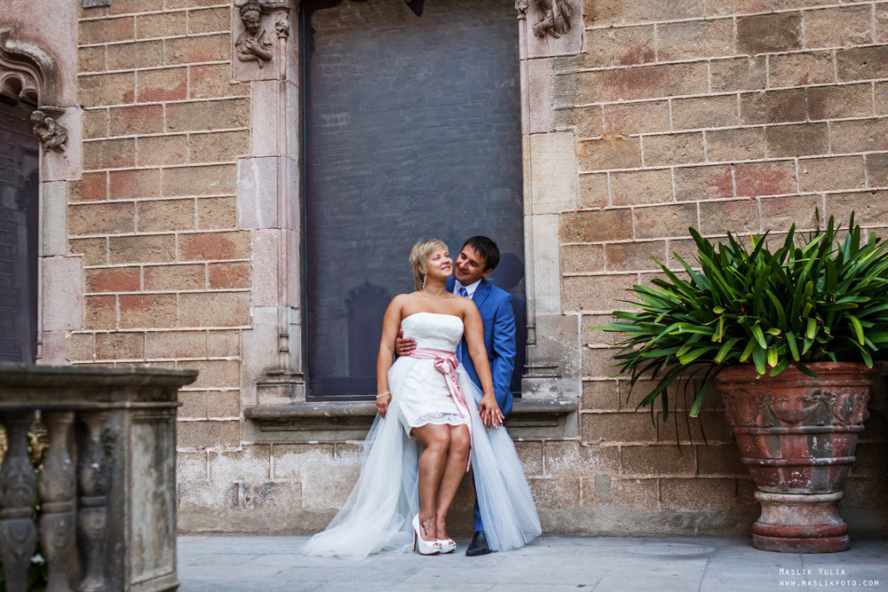 Unique photo shoot in Barcelona. Photographer in Barcelona Spain Maslik Yulia