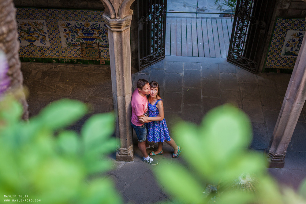 Barcelona morning walk. Photographer in Barcelona Spain Maslik Yulia