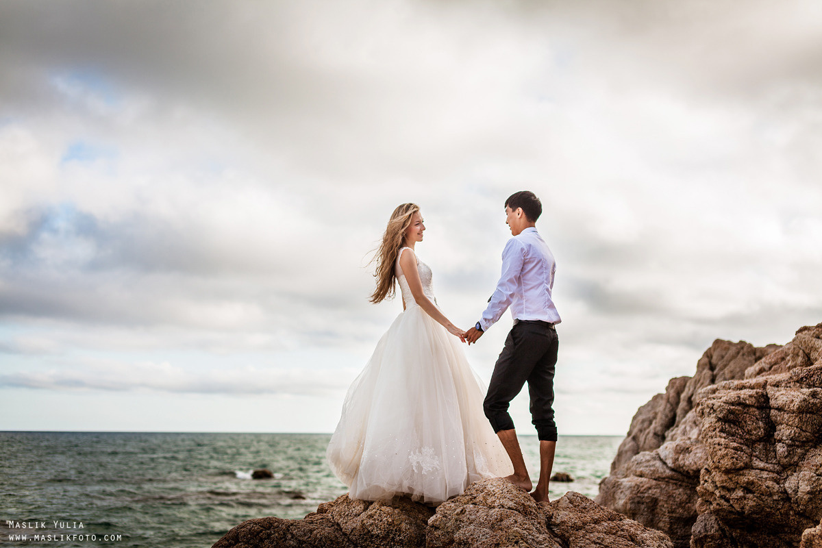Wedding photo session on the Costa Brava, Spain. Photographer in Barcelona Spain Maslik Yulia