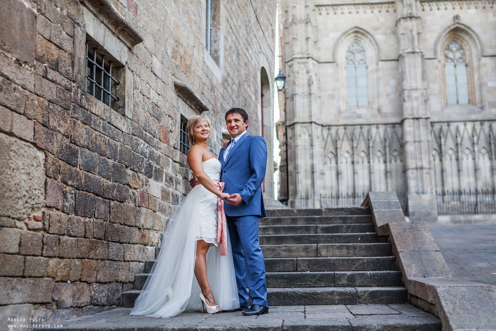 Unique photo shoot in Barcelona. Photographer in Barcelona Spain Maslik Yulia