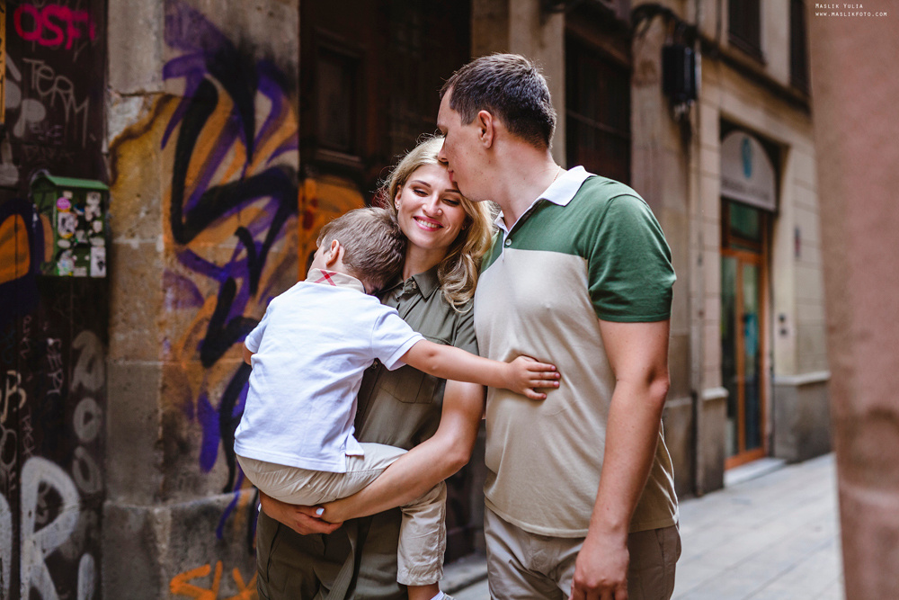 Sesión de fotos de aventura en Barcelona. Fotógrafo en Barcelona  Maslik Yulia