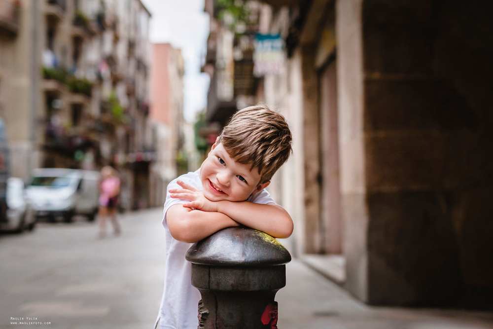 Sesión de fotos de aventura en Barcelona. Fotógrafo en Barcelona  Maslik Yulia