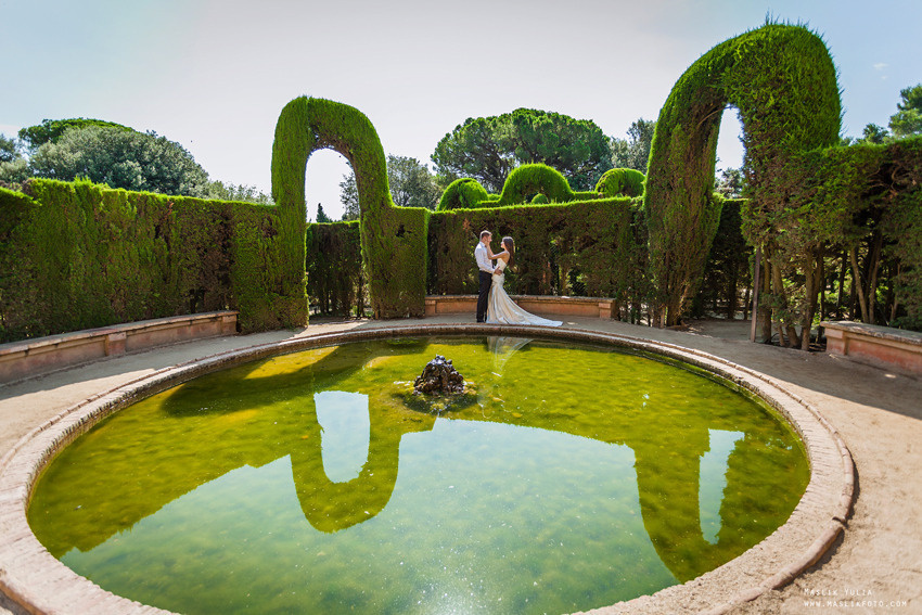 Sesión de fotos de boda en Barcelona en el Parque Laberinto. Fotógrafo en Barcelona  Maslik Yulia