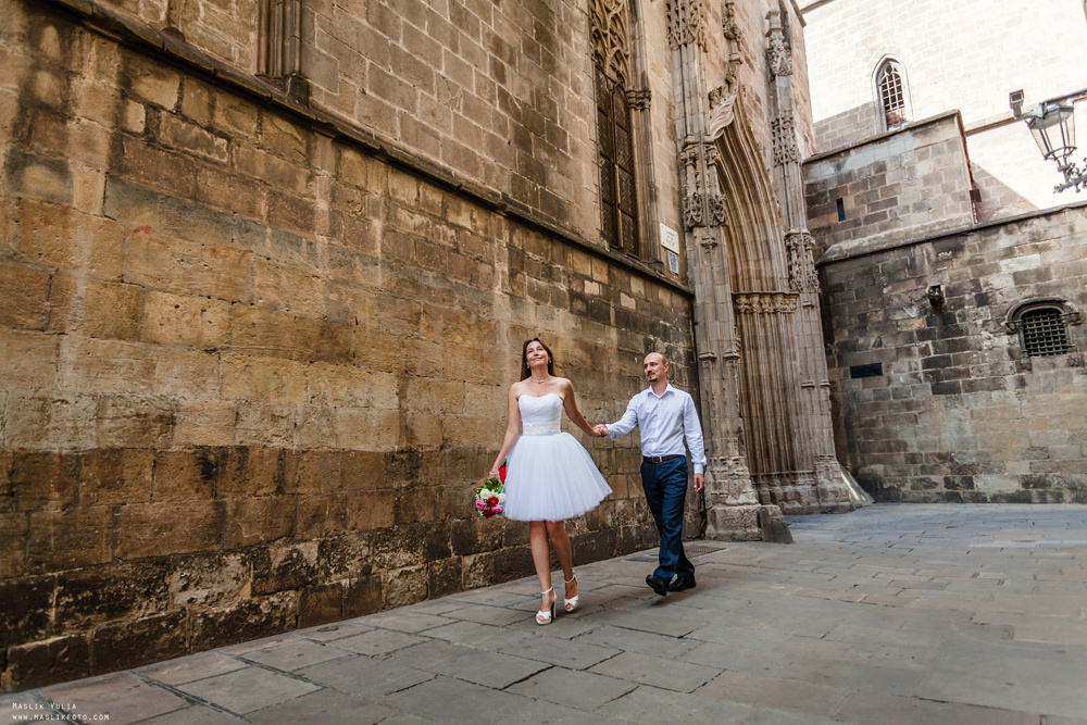 Luna de miel en barcelona. Fotógrafo en Barcelona  Maslik Yulia