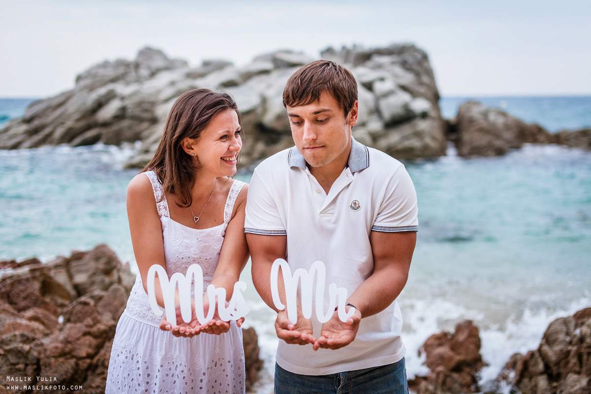 Sesión de fotos de mar en Tossa de Mar. Fotógrafo en Barcelona  Maslik Yulia