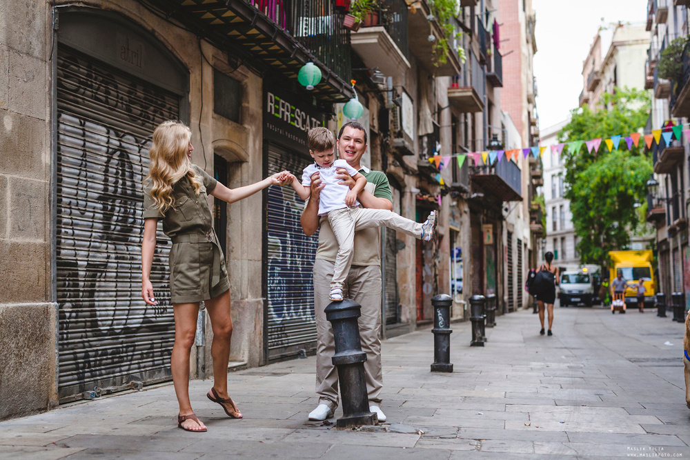 Sesión de fotos de aventura en Barcelona. Fotógrafo en Barcelona  Maslik Yulia